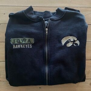 Men’s Colosseum Hawkeye jacket (XL)